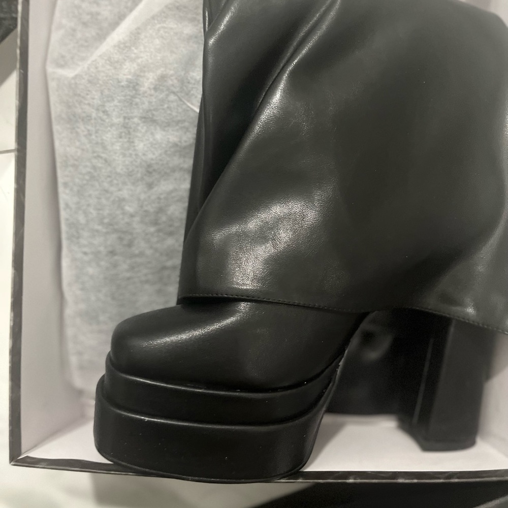 Azalea wang knee boots